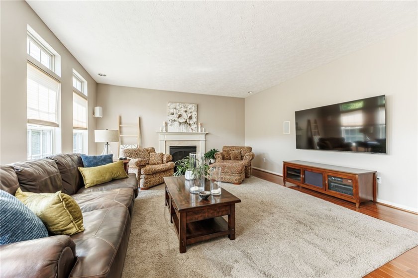 Looking for a beautiful, turn-key property in the desirable - photo 18