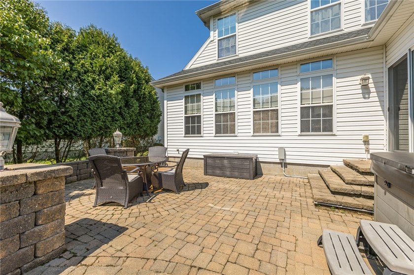 Looking for a beautiful, turn-key property in the desirable - photo 35