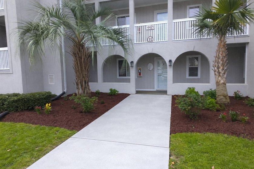 A much sought after 1st floor, corner unit with Intracoastal - photo 5