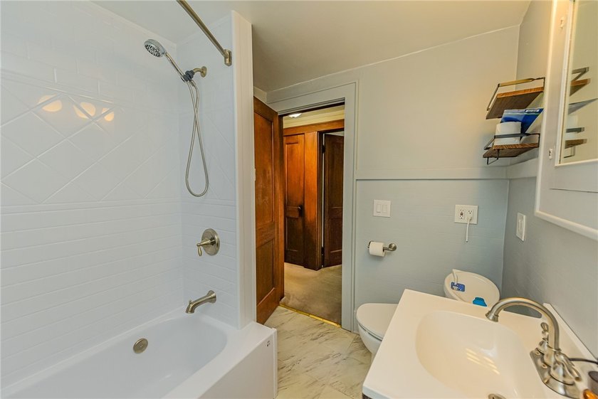 A fantastic value in the highly desirable Homestead Heights - photo 11