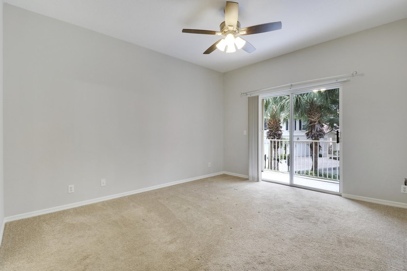 Come see this 3-bedroom, 2 bath, 1-car garage corner unit in one - photo 19