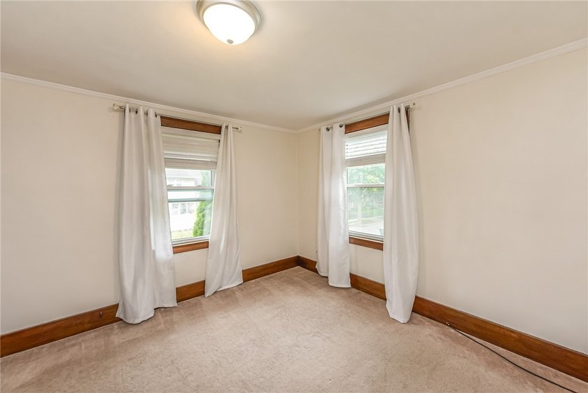 A fantastic value in the highly desirable Homestead Heights - photo 24