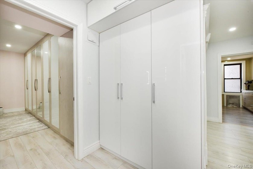Welcome to this beautifully renovated 2-bedroom, 1-bath co-op - photo 26
