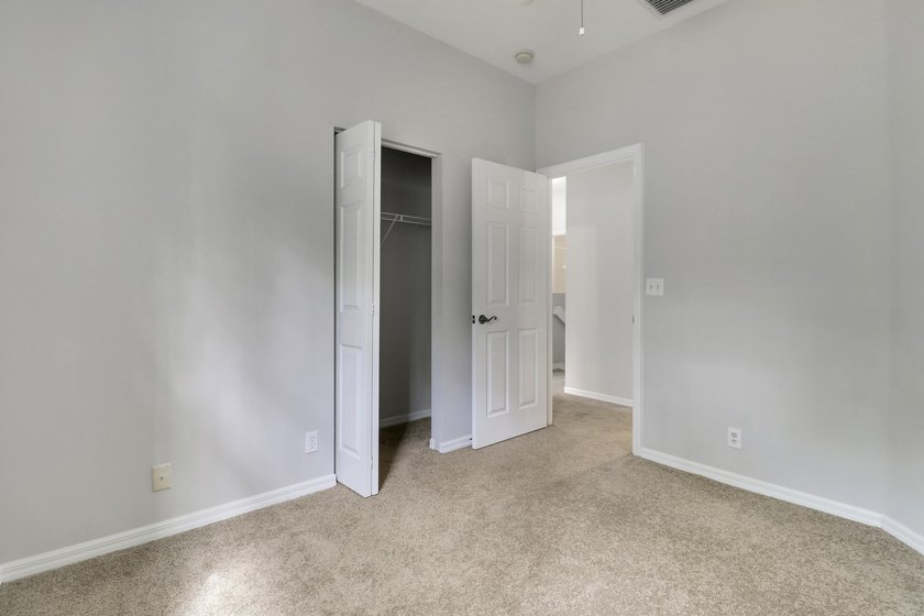 Come see this 3-bedroom, 2 bath, 1-car garage corner unit in one - photo 27