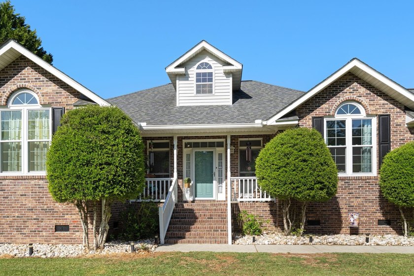 Back on the market at no fault of the sellers! This beautiful - photo 3