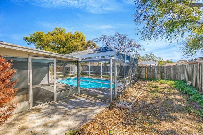 Welcome to 9040 Lunar Lane, Port Richey. A 3-bedroom, 3-bathroom - photo 31
