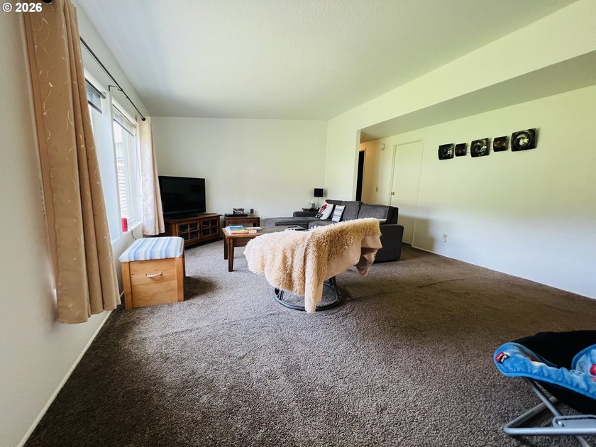 Most secluded for a mobile home park setting, a corner lot of a - photo 17