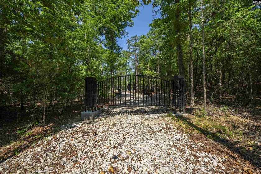+/-10.74-acre tract offering licensed lake access to Lake Murray - photo 17