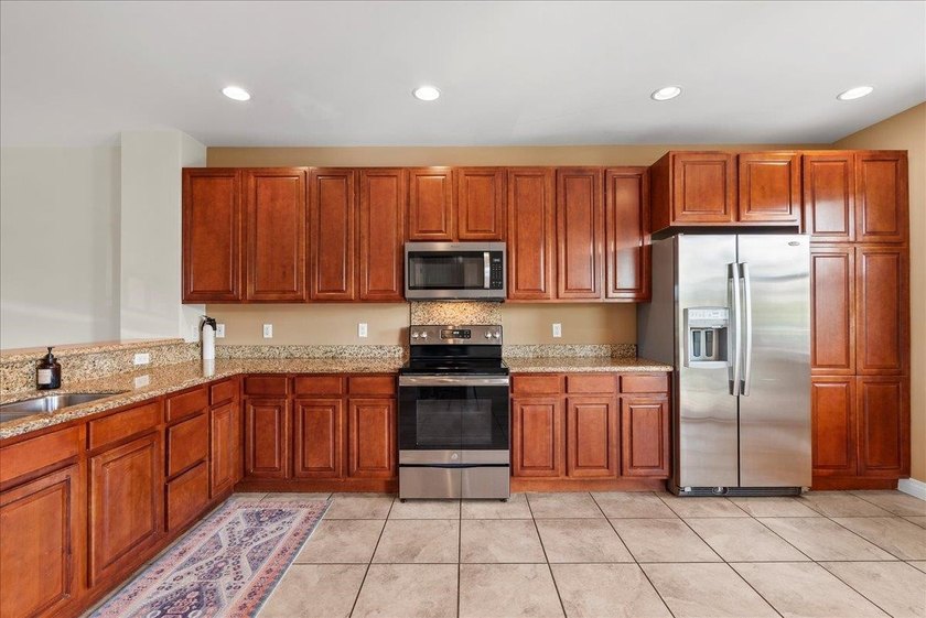 Rarely available live/work townhome in Kihei's - photo 10