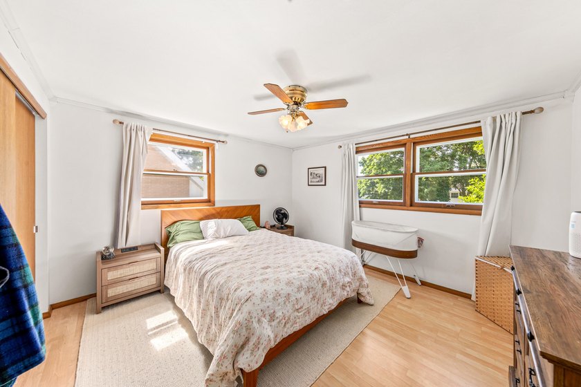 Tucked away on a quiet cul-de-sac in Walnut Knoll Estates, this - photo 22