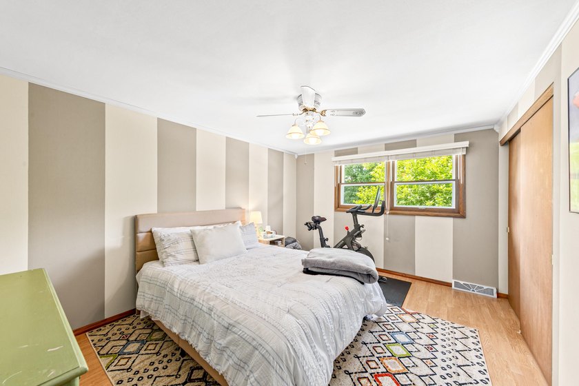 Tucked away on a quiet cul-de-sac in Walnut Knoll Estates, this - photo 25