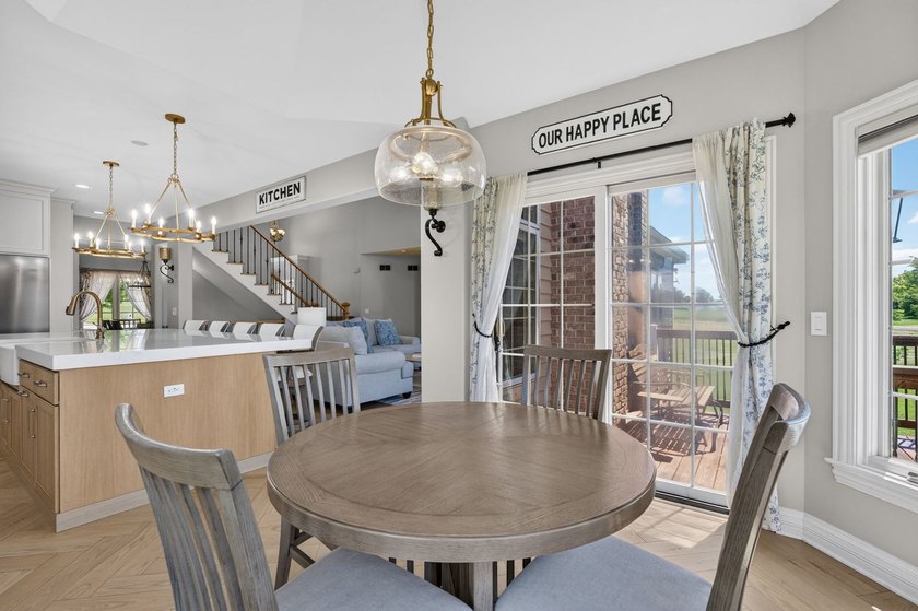 Welcome to luxury living in the highly sought after Whitetail - photo 30