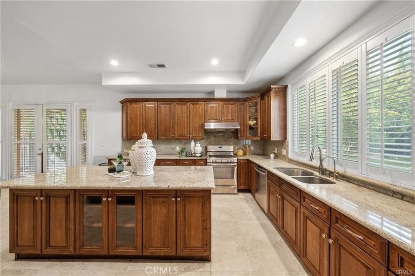 This property is physically contain 8 bedrooms and 9 bathrooms - photo 33
