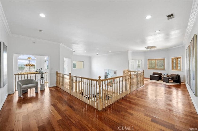 This property is physically contain 8 bedrooms and 9 bathrooms - photo 36