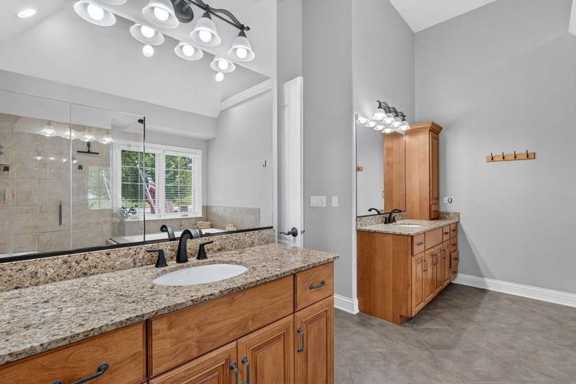 Welcome to luxury living in the highly sought after Whitetail - photo 42