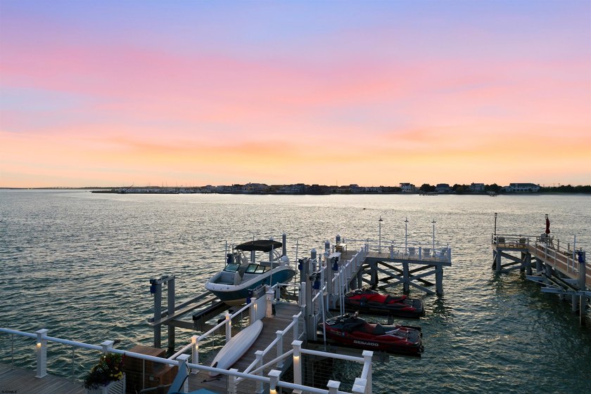 Custom Luxury Bayfront Residence nestled in the heart of Absecon - photo 7