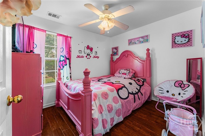 Welcome to Savannah's Eastside. This is a cute and comfortable - photo 22