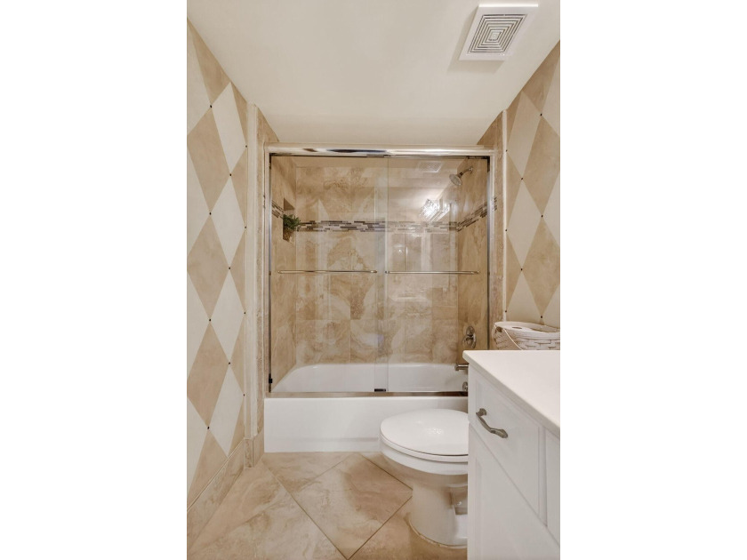 Welcome to Coral Lakes, where resort-style living and - photo 35