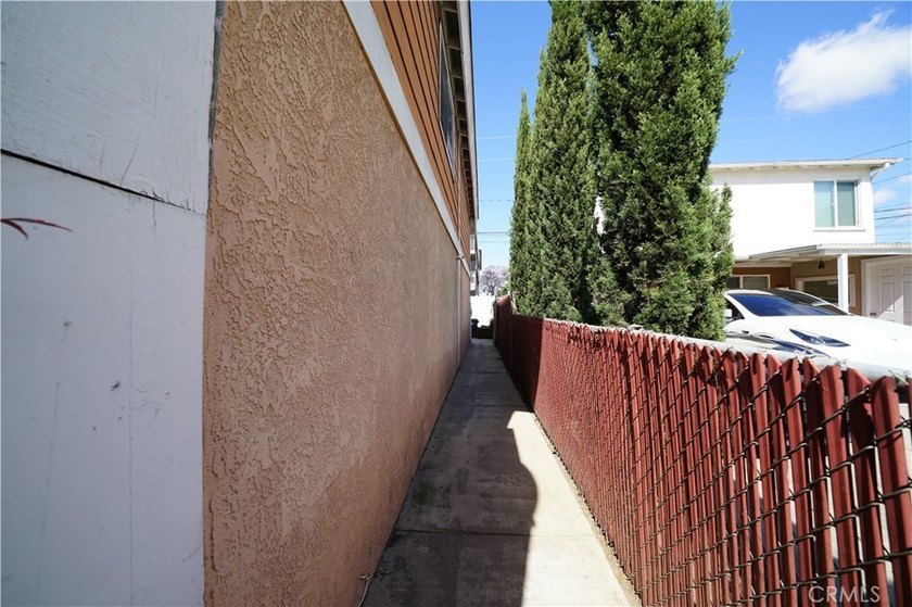 LONG BEACH TRIPLEX (SOUTH OF PCH), BUILT IN 1988 (Click the 360 - photo 7