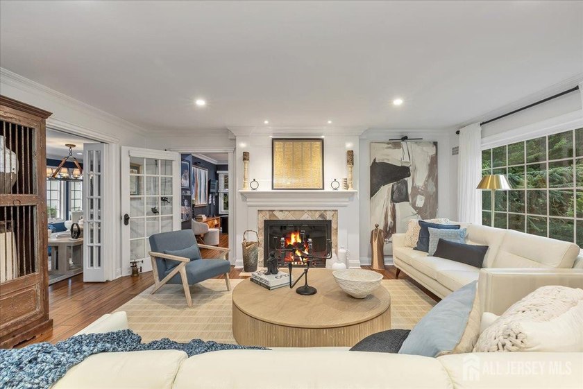A rare offering where exceptional design meets extraordinary - photo 6