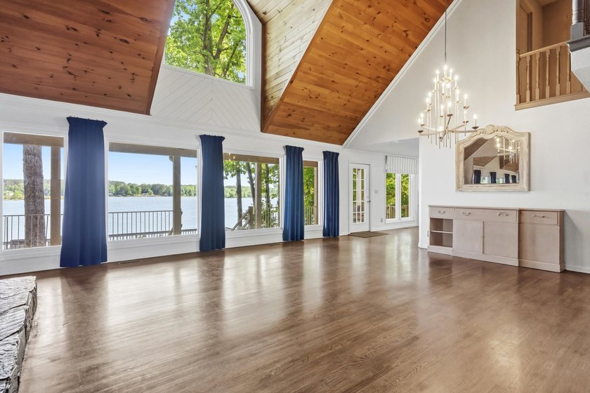 It's all about the VIEWS with this incredible Lake Sinclair - photo 11