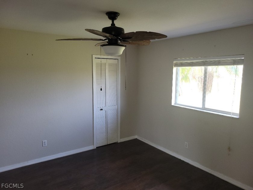 Welcome to this exceptional 3-bedroom, 2.5-bath pool home - photo 6