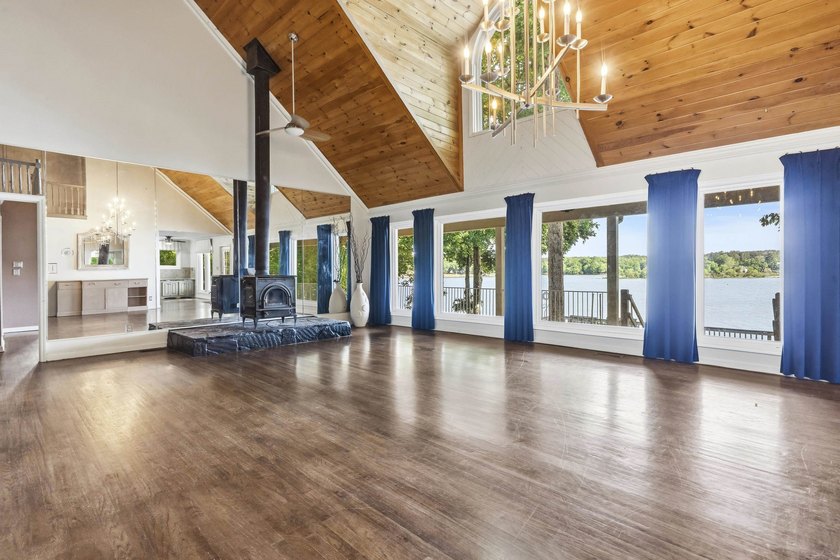 It's all about the VIEWS with this incredible Lake Sinclair - photo 30