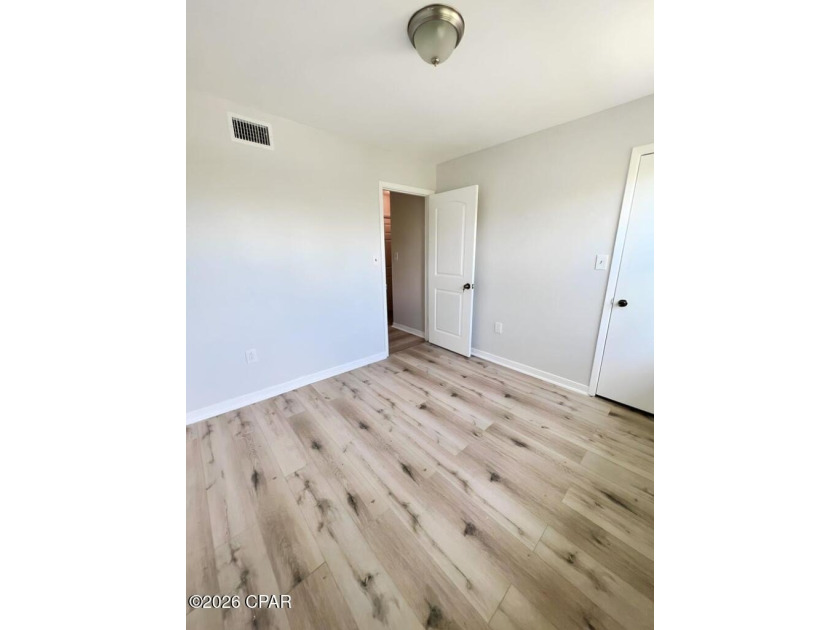 TURNKEY INVESTMENT OPPORTUNITY | NO HOA Welcome to this - photo 33