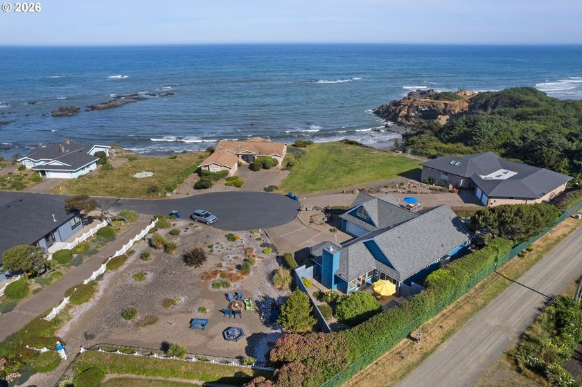Located steps from the ocean in Fishing Rock's gate guarded - photo 37