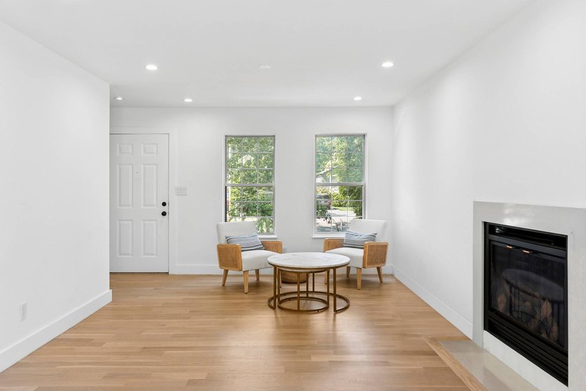 Experience Hamptons luxury in this beautifully renovated - photo 8