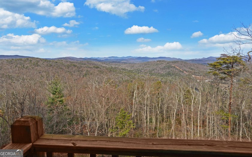 Step into this 3-bedroom, 3.5-bath mountain retreat in scenic - photo 33