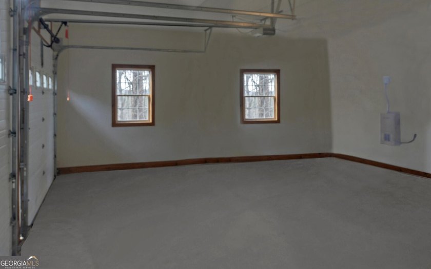 Step into this 3-bedroom, 3.5-bath mountain retreat in scenic - photo 36