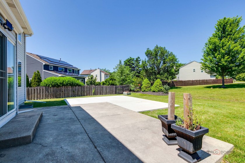 Welcome home to this beautifully updated 3-bedroom, 2.5-bath - photo 37