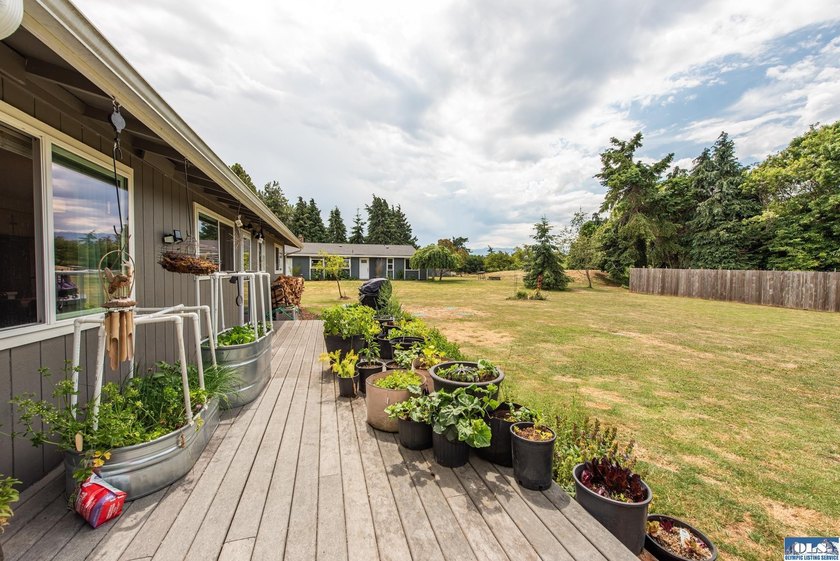 Mountain views, private community beach access, and beautiful - photo 28