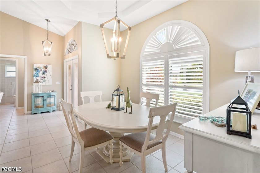 Beautifully Updated Direct Gulf Access Pool Home with No Bridges - photo 12