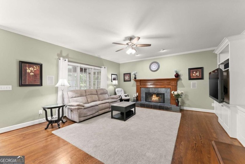 Welcome to 1202 Chadwick Lake Drive-where space, style, and - photo 15