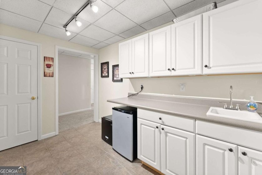 Welcome to 1202 Chadwick Lake Drive-where space, style, and - photo 47