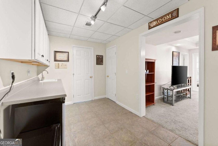 Welcome to 1202 Chadwick Lake Drive-where space, style, and - photo 48