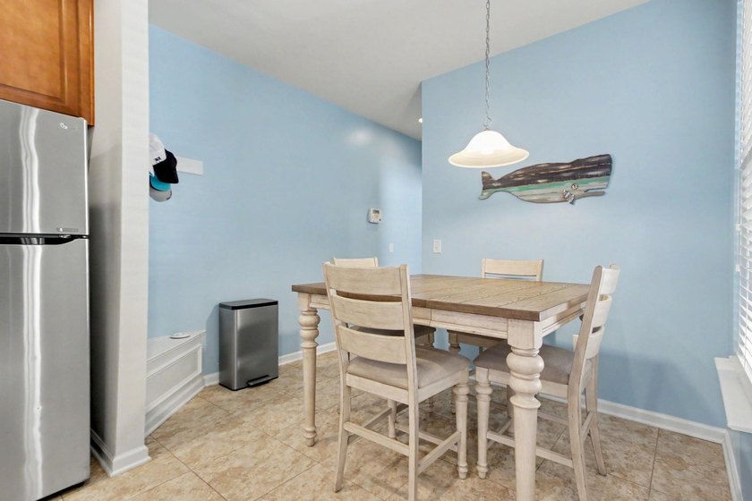 Welcome to your dream home in the sought-after Bella Vita - photo 2