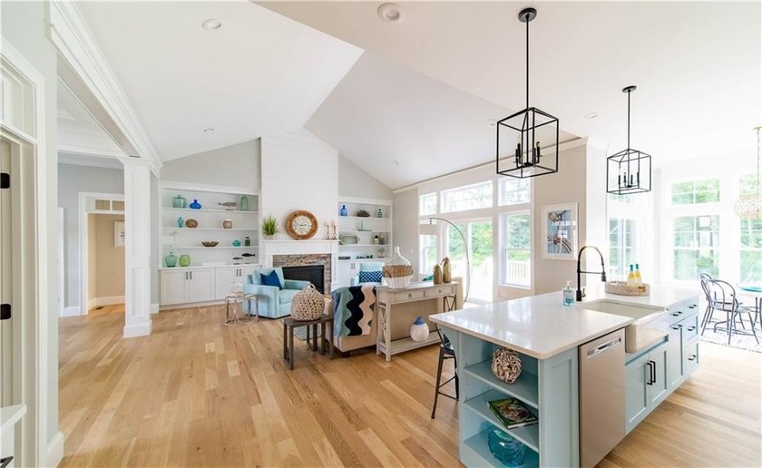 The Weston is a custom single-level home by Meridian Custom - photo 2