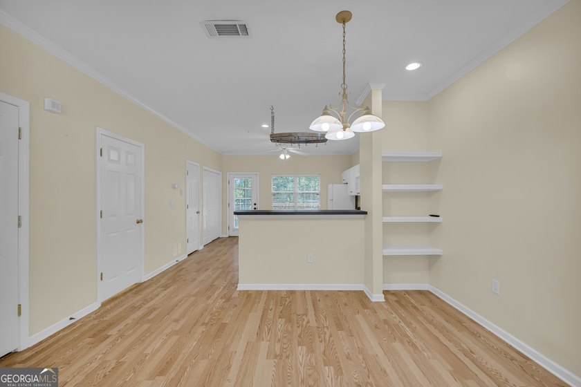 Move-in ready and perfectly located! This well-maintained - photo 8