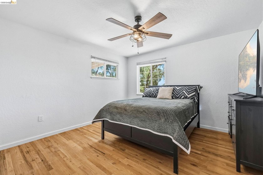 CHARMING SINGLE-LEVEL RANCH HOME ON OVER AN ACRE! Welcome to - photo 16
