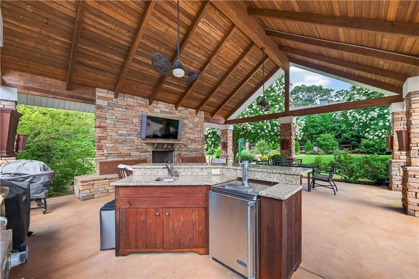 For those seeking a private retreat with land, space, and - photo 22