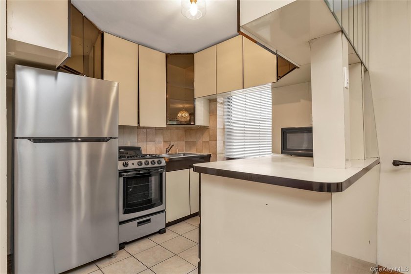 Why rent when you can own. Discover comfort, convenience, and - photo 5