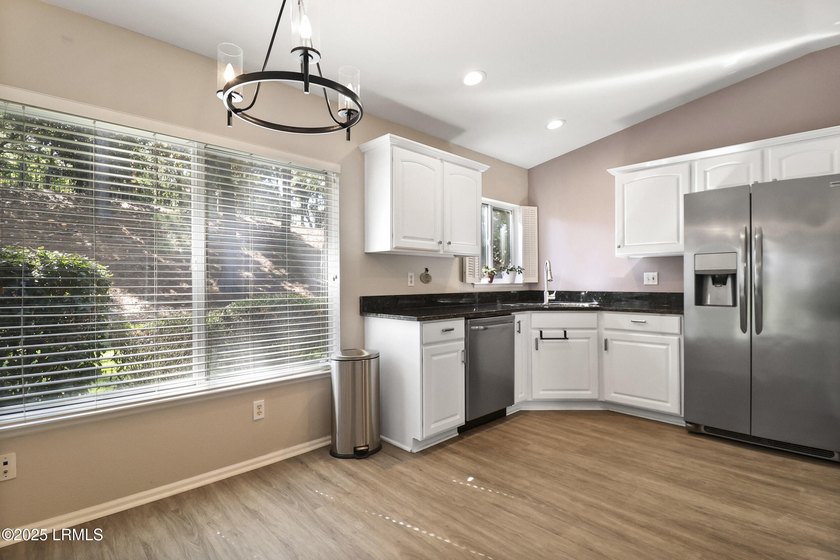 A beautiful, updated Clayton Villa in the heart of Sun City - photo 19