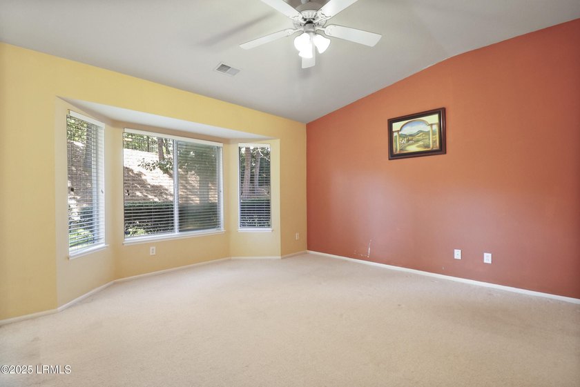 A beautiful, updated Clayton Villa in the heart of Sun City - photo 33