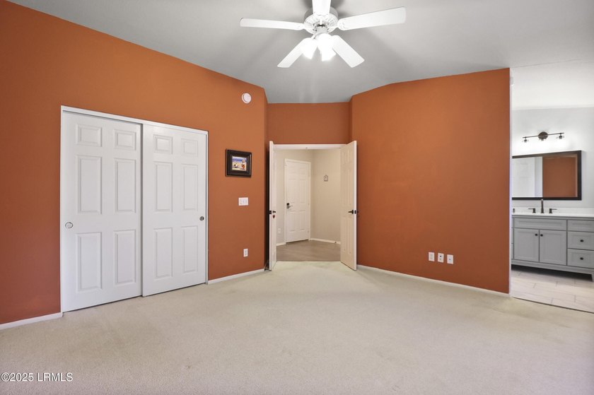 A beautiful, updated Clayton Villa in the heart of Sun City - photo 35