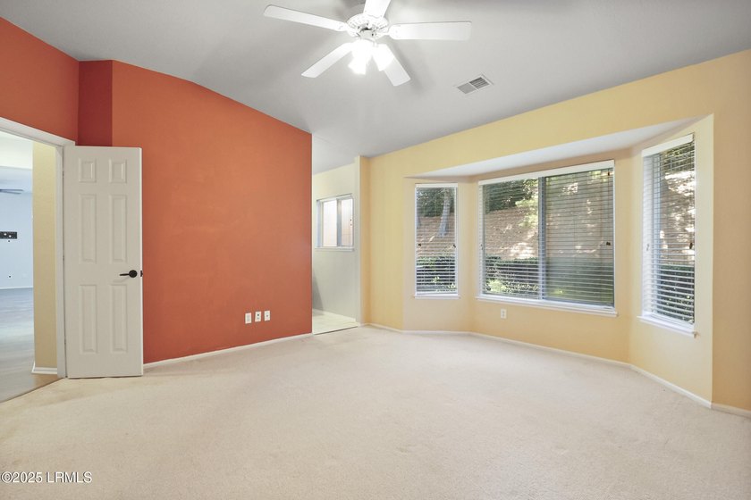 A beautiful, updated Clayton Villa in the heart of Sun City - photo 36