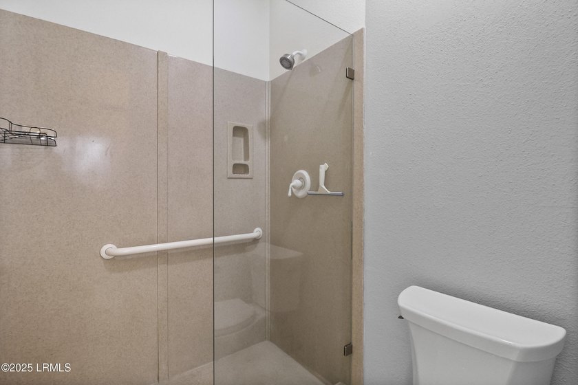 A beautiful, updated Clayton Villa in the heart of Sun City - photo 38