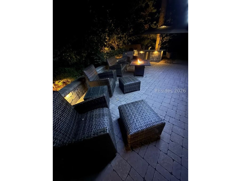 This amazing PERIMETER RV Lot #358 has a paver pad and can - photo 8